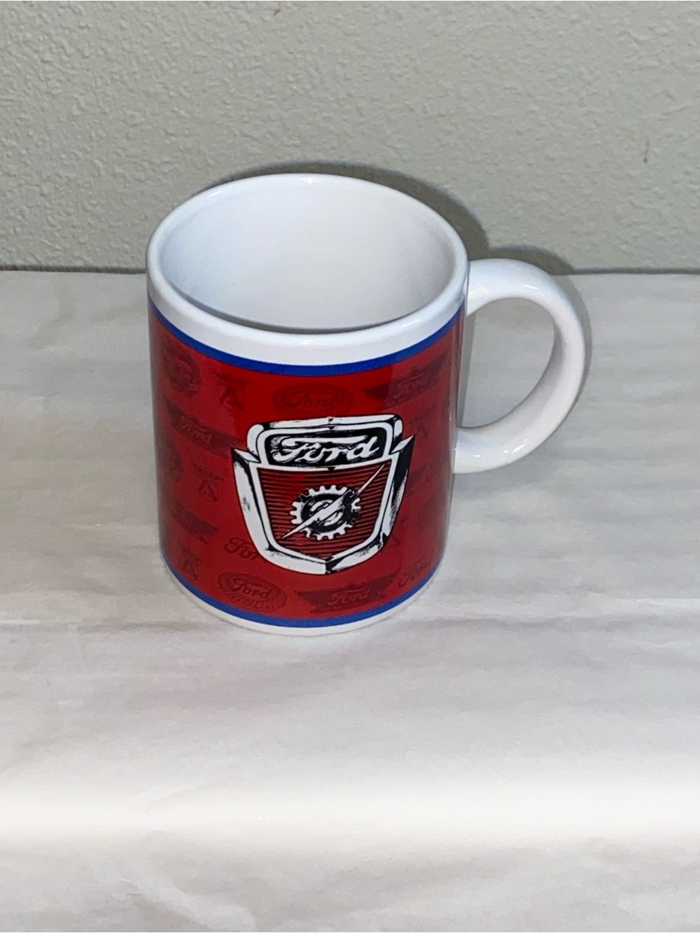 VTG, 60s 70s Ford Motor Company Coffee Mug Lightning Bolt Crest Red